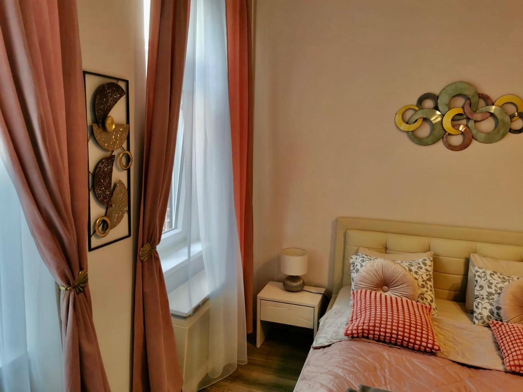 Goldcentral Comfort Lejlighed